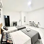 Napa Entry Apts * Ajía Nápa