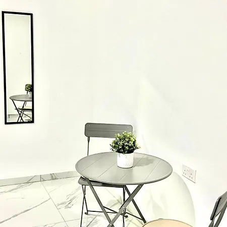 Napa Entry Apts Agia Napa