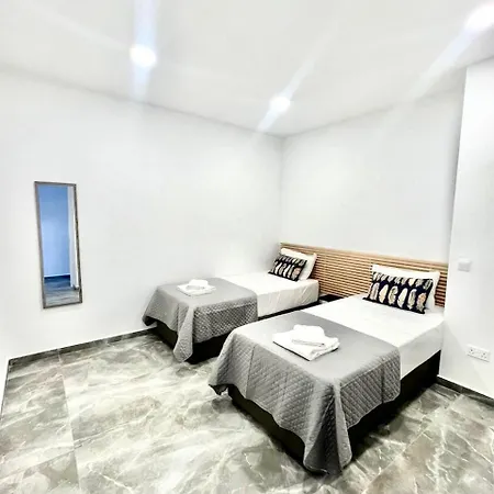 Napa Entry Apts *
